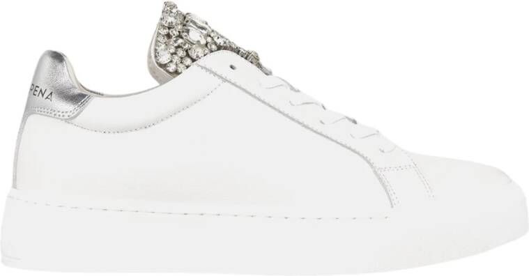 Alma en Pena Sneakers met glanzende kralen White Dames