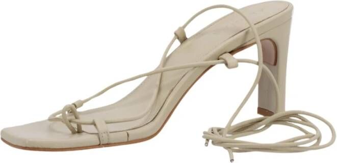 ALOHAS Sandalen met hoge hakken Beige Dames