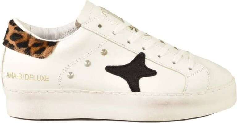 Ama Brand Leren Sneakers met Rubberen Zool White Dames