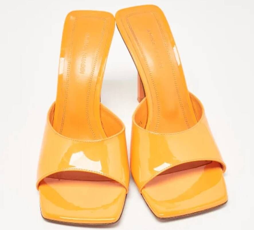 Amina Muaddi Pre-owned Fabric sandals Orange Dames