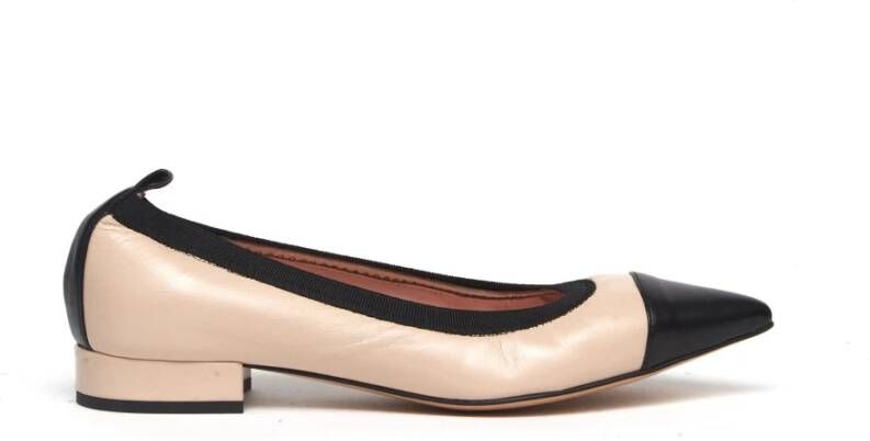 Anna F. Beige en zwart leren ballerina Beige Dames