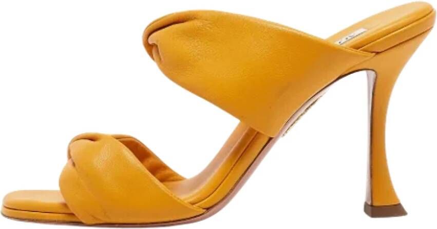 Aquazzura Pre-owned Leather sandals Yellow Dames