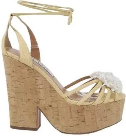 Aquazzura Pre-owned Polyester sandals Beige Dames