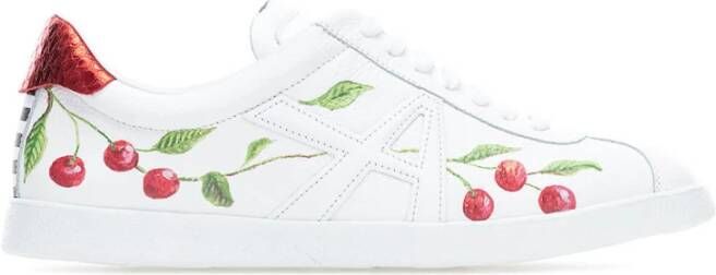 Aquazzura Stijlvolle Sneakers met Flessenzak White Dames