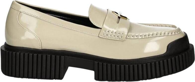 Armani Exchange Beige Lakleren Loafers Beige Dames