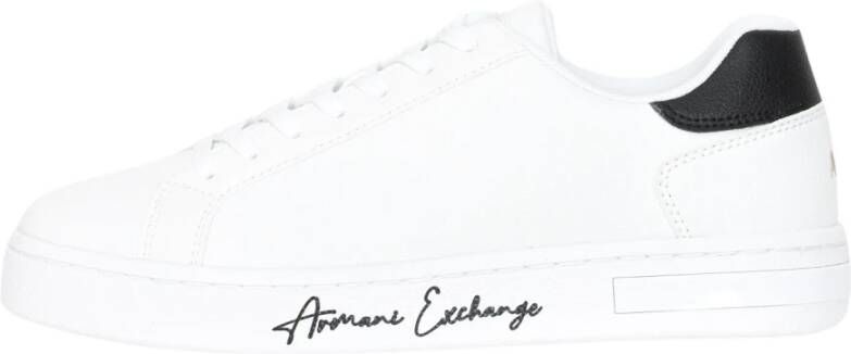 Armani Exchange Witte lage top sneakers voor dames met logo print White Dames