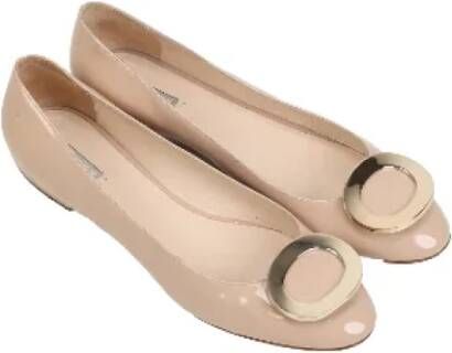 Armani Pre-owned Leather flats Beige Dames