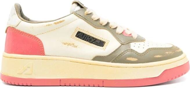 Autry Beige Veterschoenen met Logo Patch Multicolor Dames