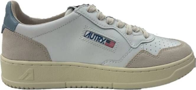 Autry Blauwe Leren Suède Lage Sneakers White Heren