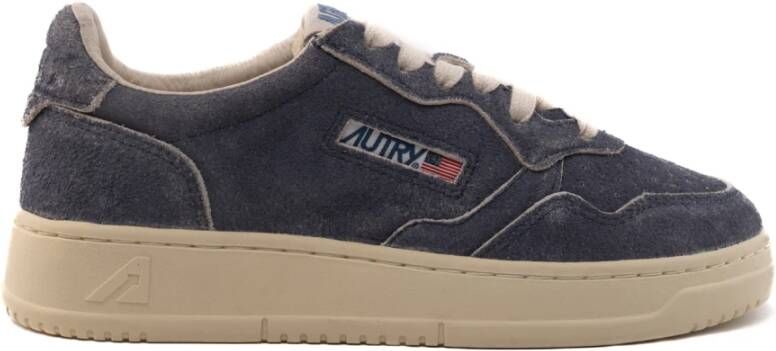 Autry Blauwe Suède Sneakers met Geborstelde Textuur Blue Dames