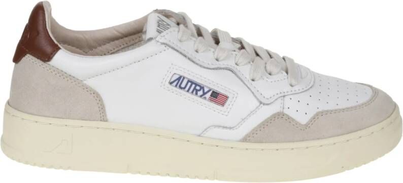 Autry Bruin Leren Platte Schoenen Suède Multicolor Heren