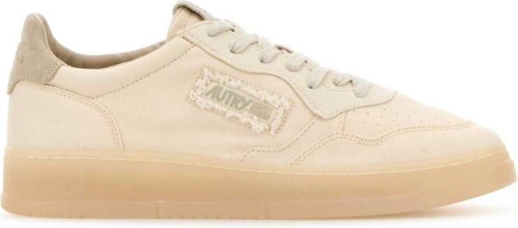 Autry Canvas Medalist Sneakers in Ivoor Beige Heren