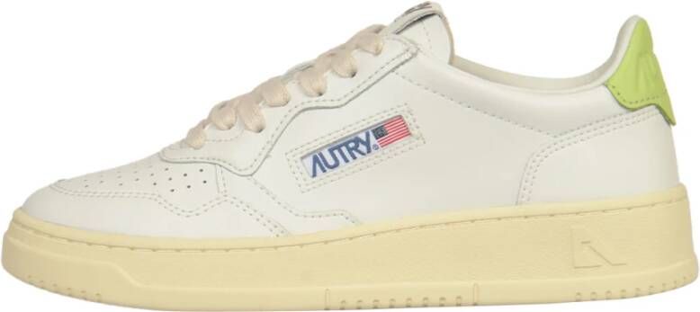 Autry Classic Sneakers White Dames