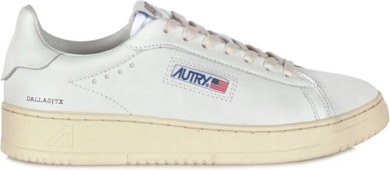 Autry Leren Sneakers Ronde Neus Veters Logo White Dames