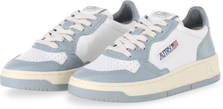 Autry Witte Veterschoenen met Gevulkaniseerde Rubberen Zool Blue Dames