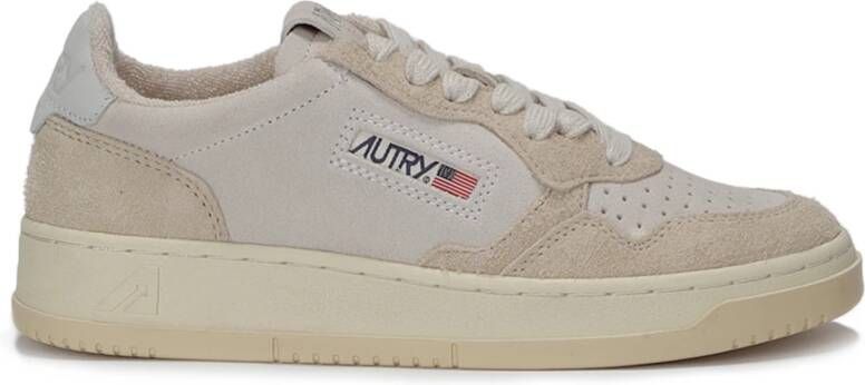 Autry Tijdloze stijl: Medalist Vintage-geïnspireerde lage sneakers Beige Dames