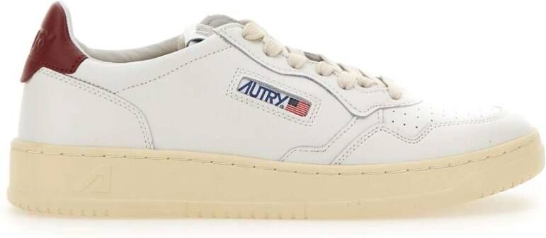 Autry Witte Leren Sneakers met Geperforeerde Tip White Heren