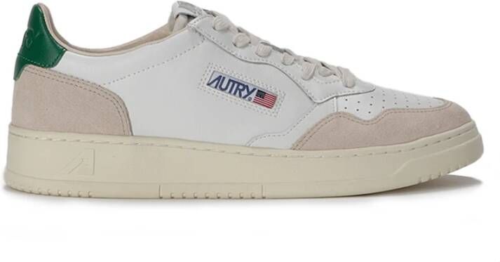 Autry Logo Zij Sneakers met Geperforeerde Details White