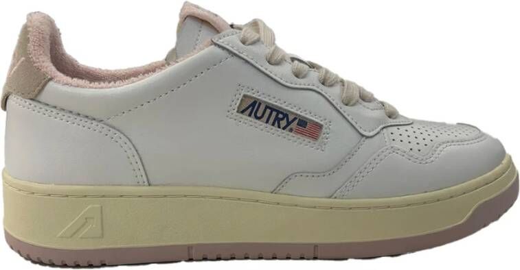 Autry International Low-Top Sneakers baskets medalist en cuir rose in poeder roze