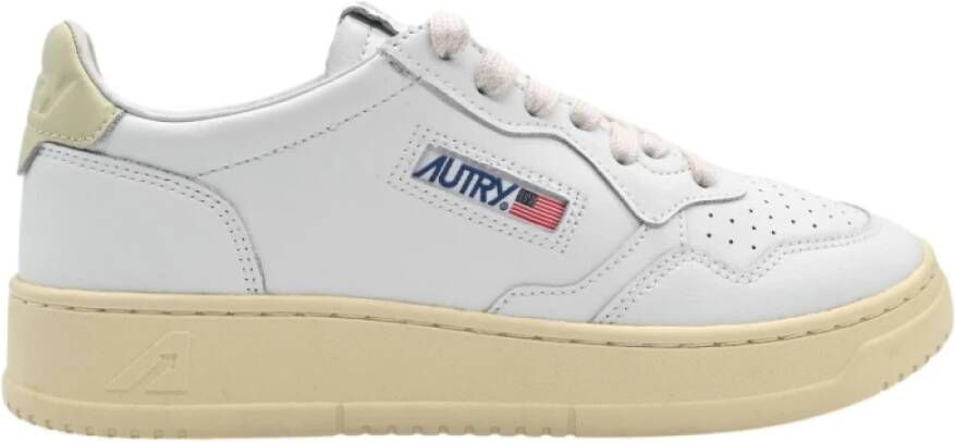 Autry Sneakers in wit en groen White Dames