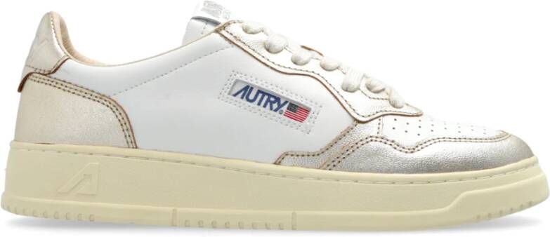 Autry Witte Platina Leren Sneakers Vintage-geïnspireerd Wit Dames