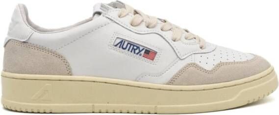 Autry Vintage-geïnspireerde lage suède sneaker White