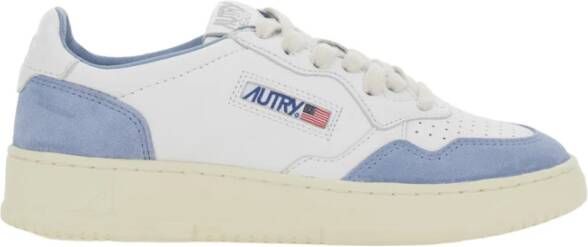 Autry International Low-Top Sneakers baskets medaillees 4 in wit