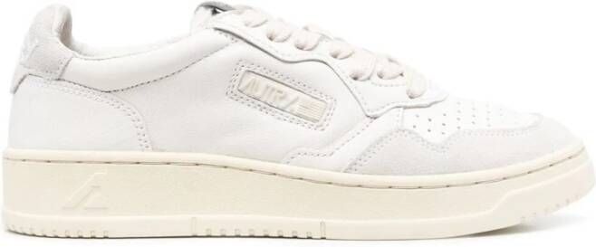 Autry Witte Lage Top Leren Sneakers White Dames