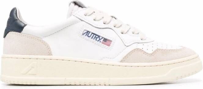 Autry Witte Leren Logo-Patch Veterschoenen White Dames