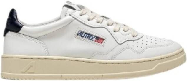 Autry Witte Leren Sneakers met Donkerblauwe Hiel White Heren