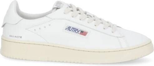 Autry Witte Action Low Top Sneakers van Kalfsleer White