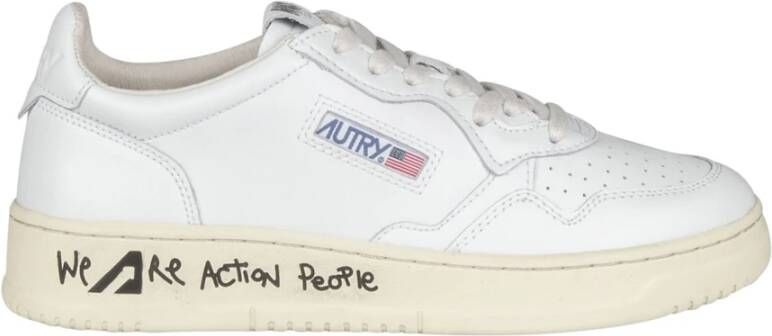 Autry Witte Leren Sneakers met Geborduurd Logo White Dames