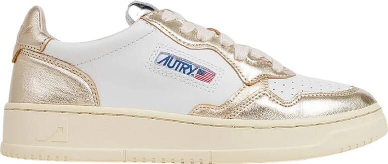 Autry Witte Leren Sneakers met Gouden Details White Dames