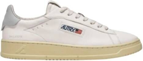 Autry Witte Leren Sneakers met Micro-Gaatjes White Heren