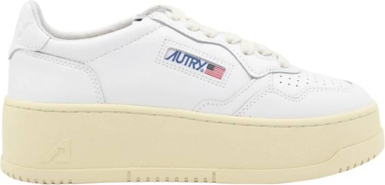 Autry Witte Leren Sneakers met Oversized Zool White Dames