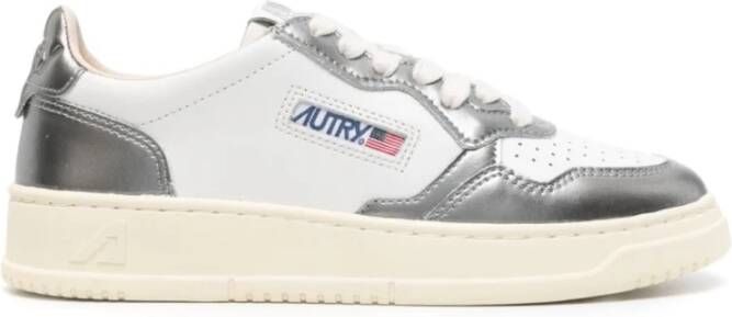 Autry Witte Leren Sneakers met Zilveren Accenten Multicolor Dames