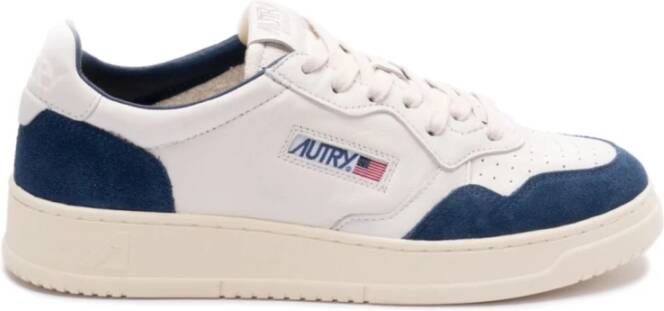 Autry Witte Veterschoenen met Geperforeerde Neus White Heren