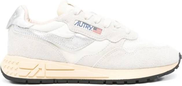 Autry Witte Veterschoenen met Logopatch White Dames