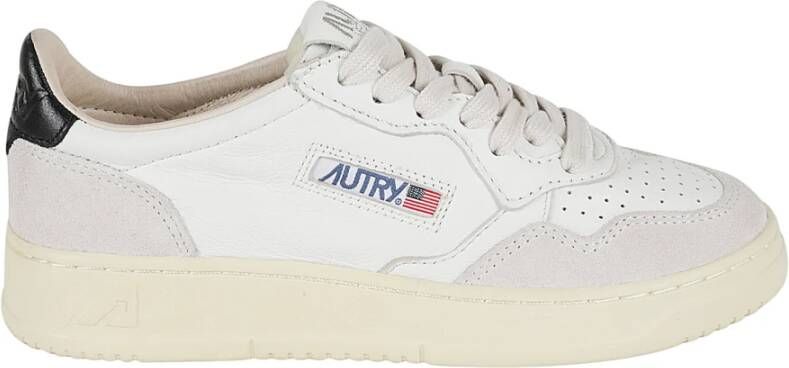 Autry Witte Zwarte Sneakers met Suède Detail White Dames