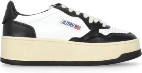 Autry Zwarte Leren Sneakers met Geperforeerde Details Black Dames