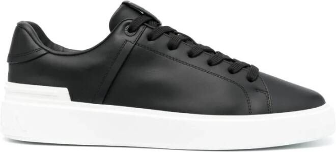 Balmain Lage Court Sneakers met Logo Patch Black Heren