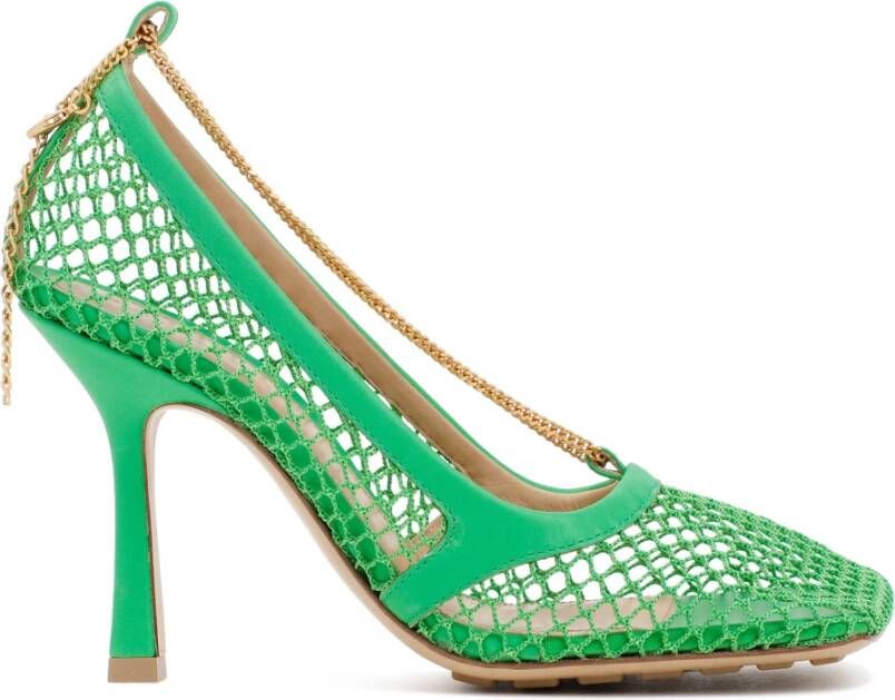 Bottega Veneta Groene Pumps met Kettingversiering Green Dames