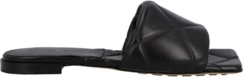 Bottega Veneta Leather flats Black Dames