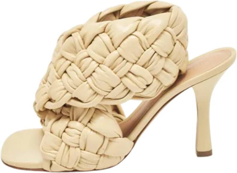 Bottega Veneta Vintage Pre-owned Fabric sandals Beige Dames