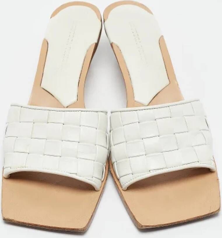 Bottega Veneta Vintage Pre-owned Fabric sandals White Dames