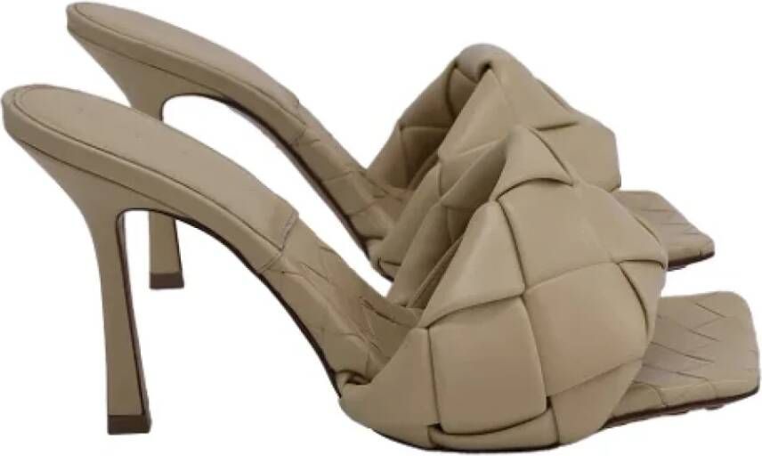 Bottega Veneta Vintage Pre-owned Leather heels Beige Dames