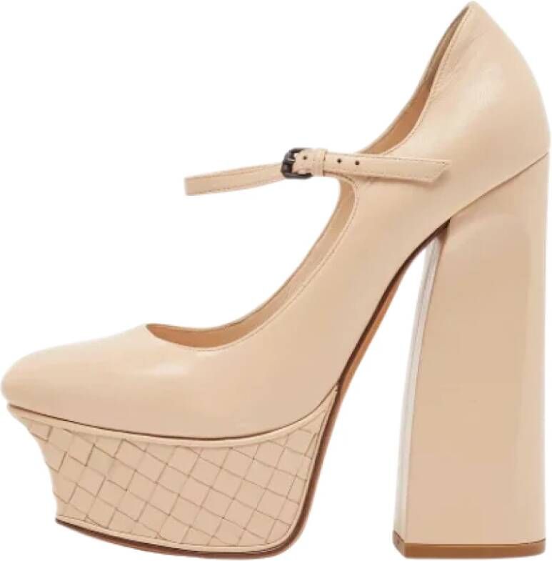 Bottega Veneta Vintage Pre-owned Leather heels Beige Dames