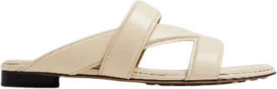 Bottega Veneta Vintage Pre-owned Leather sandals Beige Dames