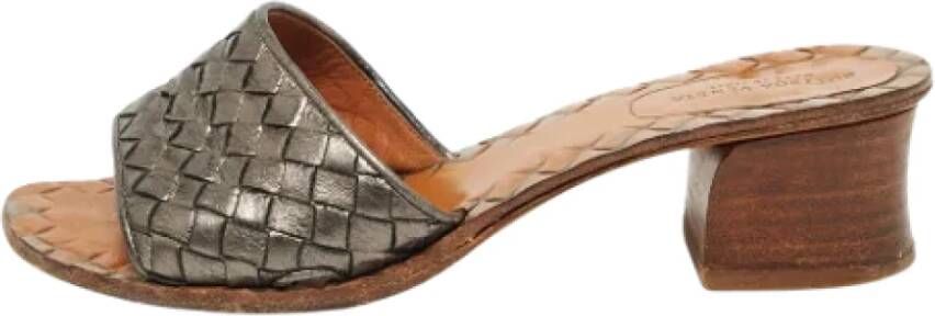 Bottega Veneta Vintage Pre-owned Leather sandals Gray Dames