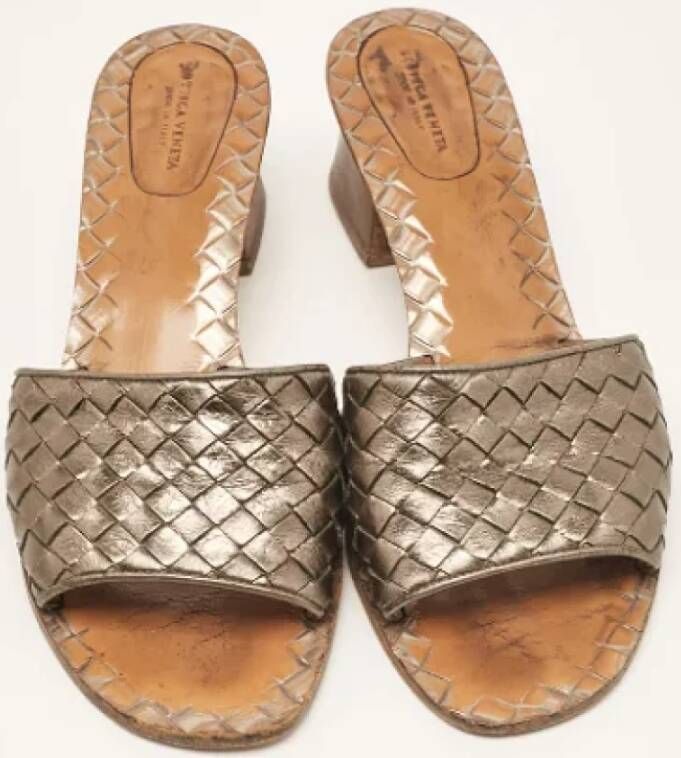 Bottega Veneta Vintage Pre-owned Leather sandals Gray Dames